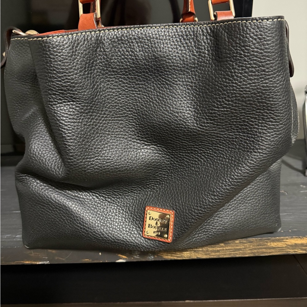 Dooney and Bourke Barlow purse